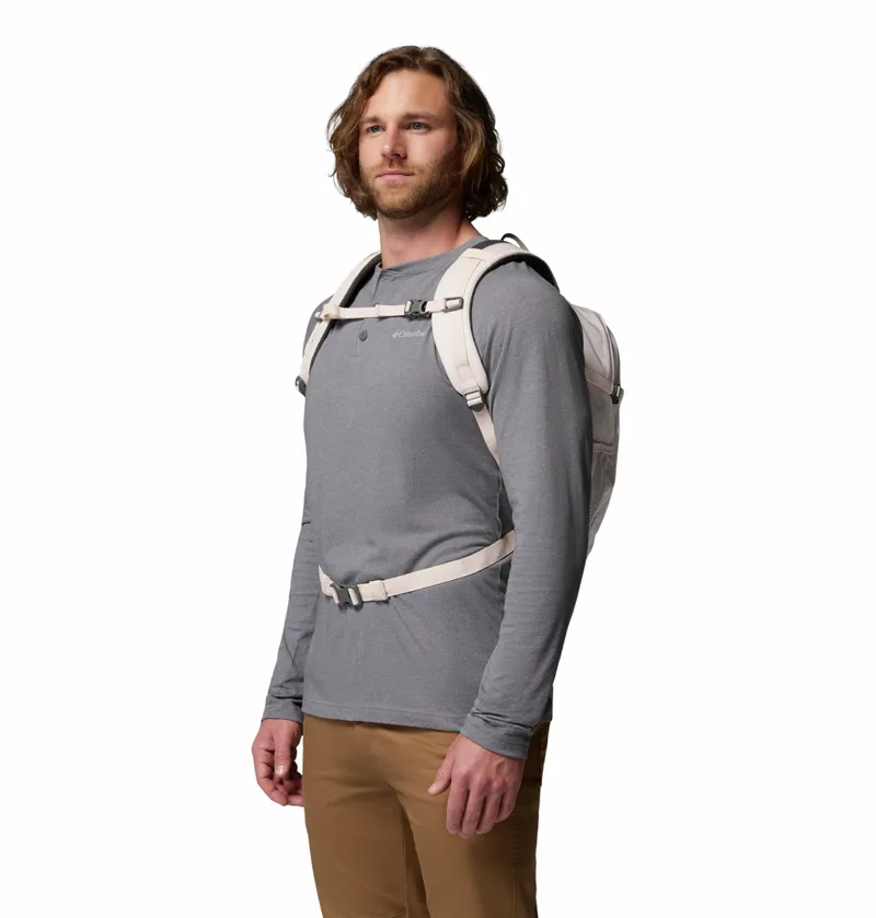 Columbia Castle Crest 20 Litre Backpack - Chalk-9