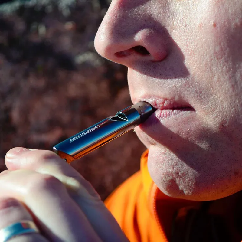 Lifesystems Mountain Whistle-1