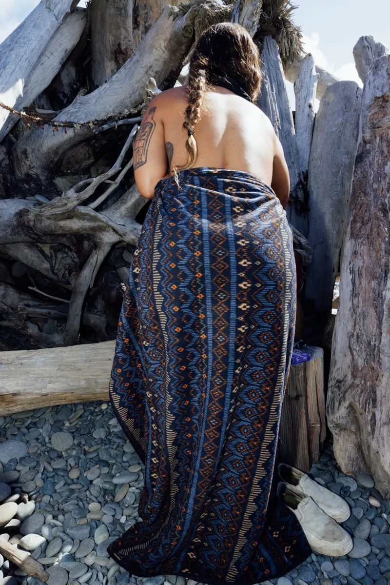 Kavu Doe Bay Blanket - Chalet Holiday-5