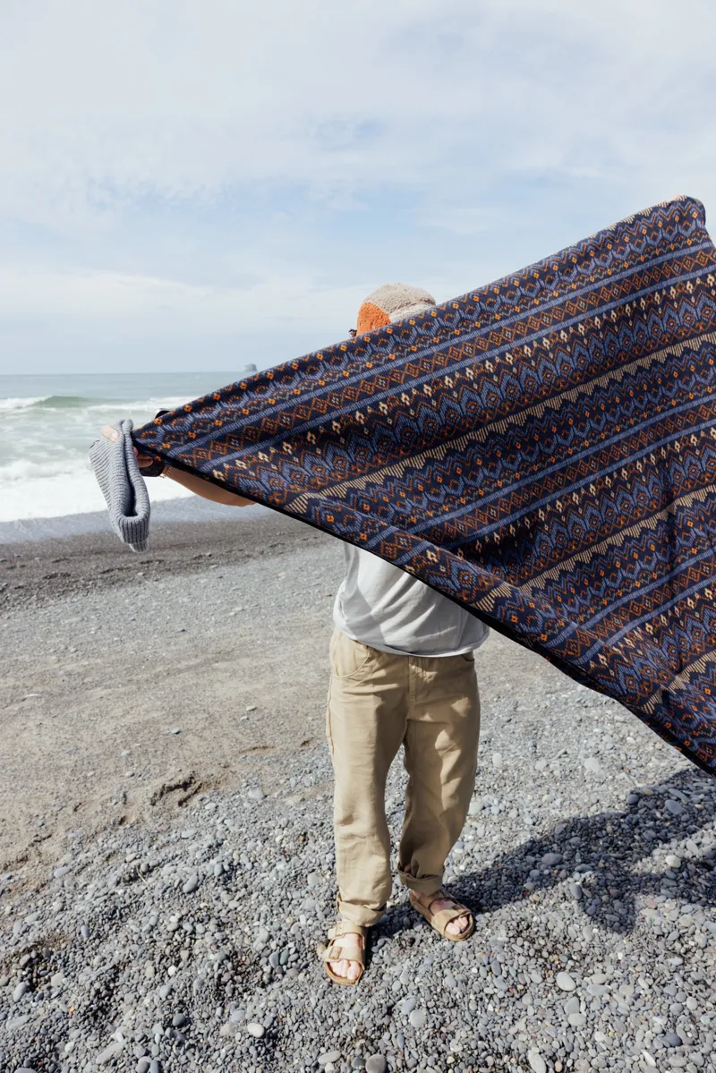 Kavu Doe Bay Blanket - Chalet Holiday-7