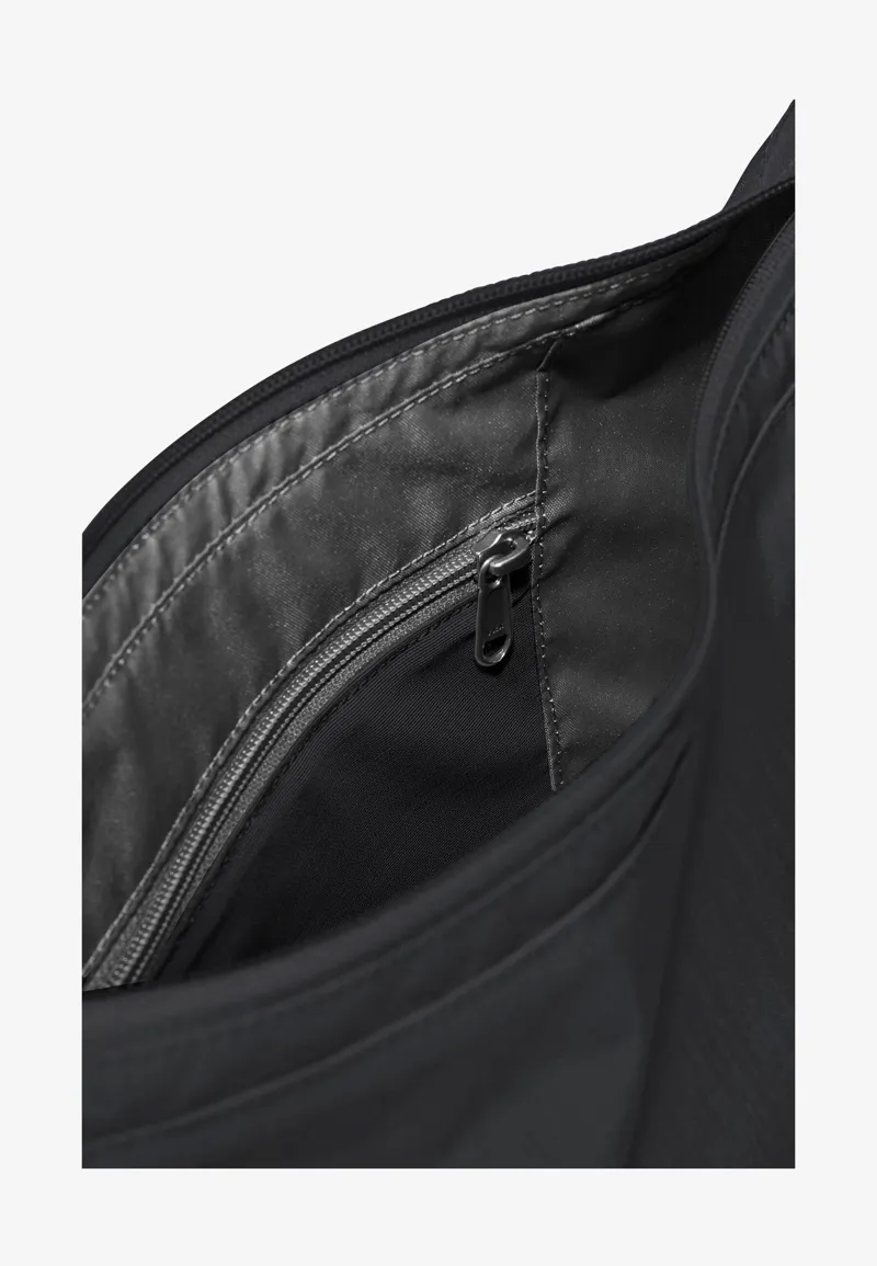 Jack Wolfskin Zoya 8 Shoulder Bag - Black-7