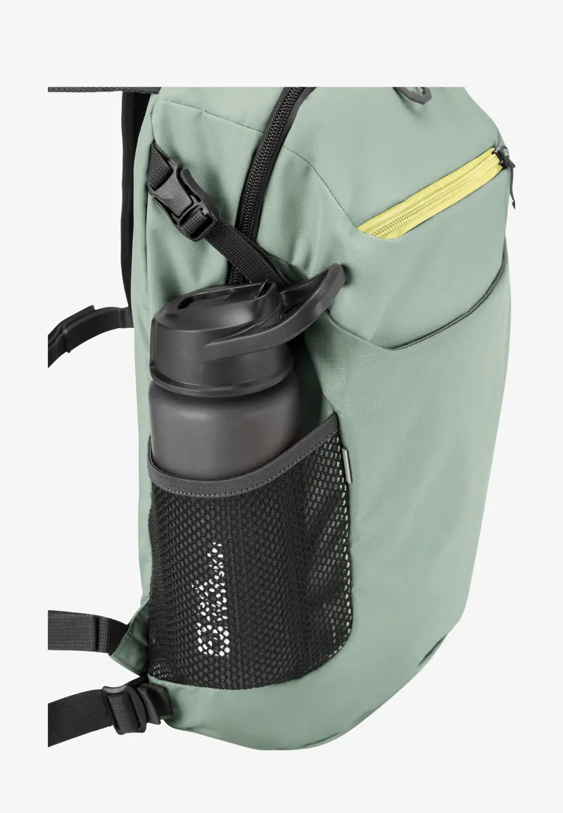 Jack Wolfskin Velocity 12 Litre Backpack - Green Zinnia-8